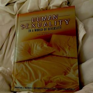 Hardback book: HUMAN SEXUALITY in a world of Diversity sixth edition